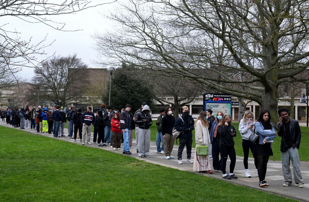 Vaccine drive targets 'super-spreader' event after meningitis kills two people at UK university - The Journal