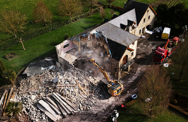 Diggers begin demolition of Co Meath home built without planning permission - The Journal