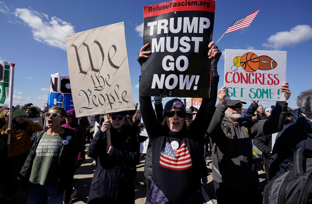 Massive protests against Trump across US and beyond as part of 'No Kings' movement - The Journal
