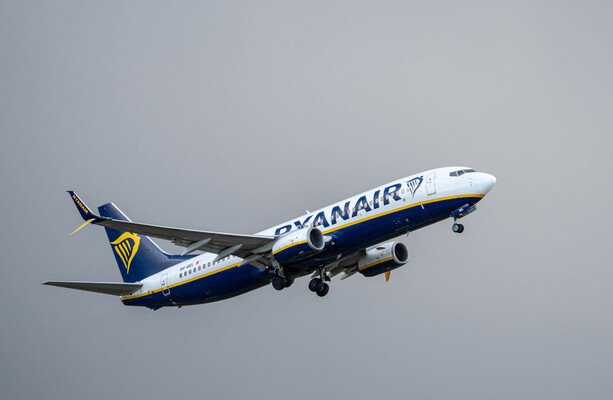 Belfast man charged over alleged assault on Ryanair crew member before take-off from Dublin Airport