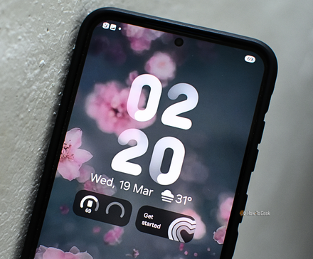 Picture of the Galaxy S25's screen showcasing the always-on display.