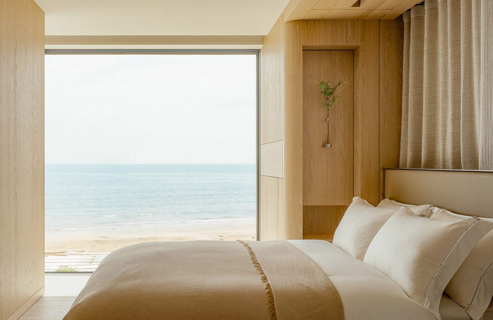 I IN designs Lulla House in Japan to make most of ocean view