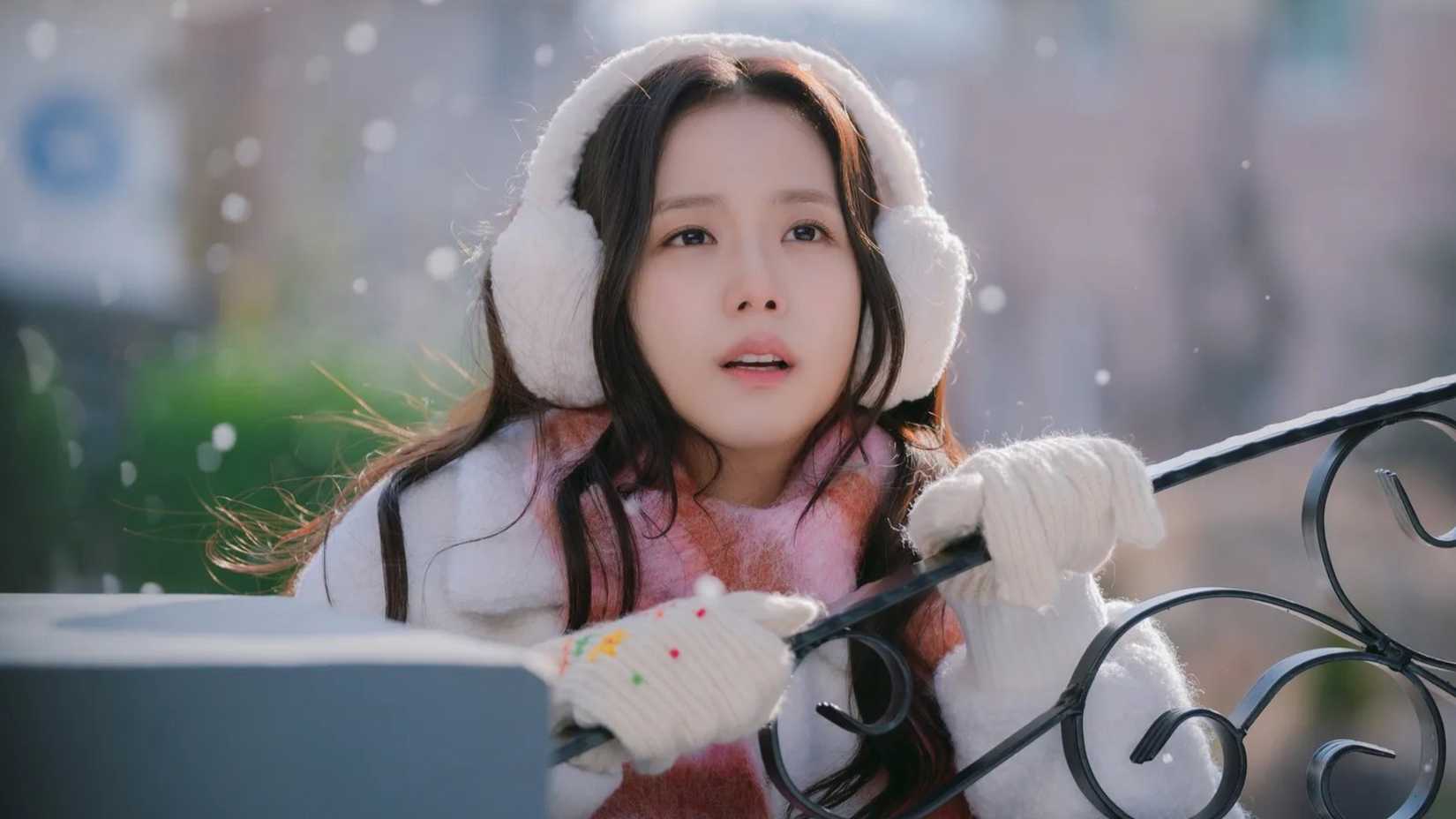 Jisoo in Netflix's K-drama Boyfriend on Demand.