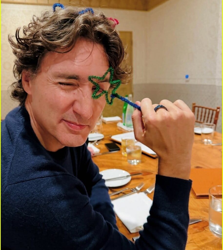 katy perry shares rare new photos with beau justin trudeau 025295680