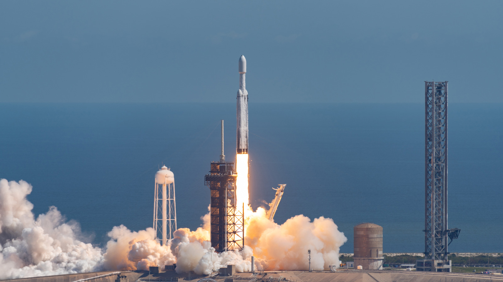 Why Rockets Never Launch In The Middle Of The US