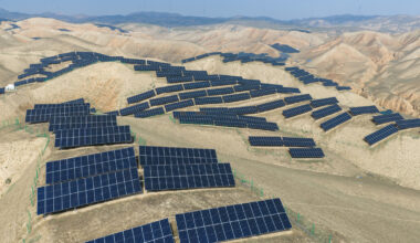 China's Largest Solar Farm Is Quietly Changing The Desert Around It