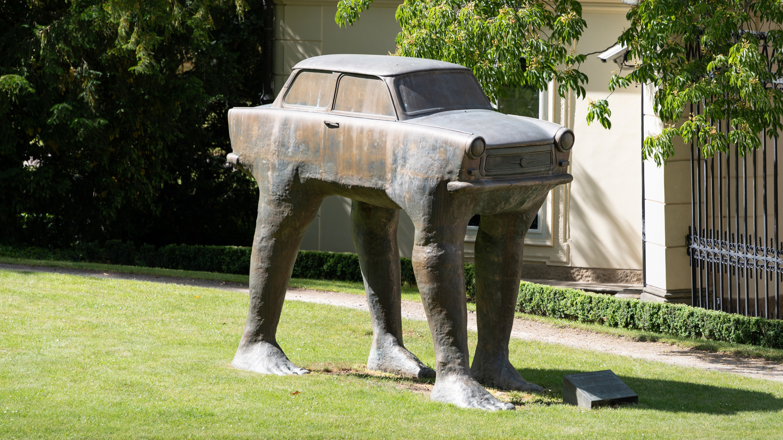 This Statue Of A Trabant With Legs Will Absolutely Haunt Your Dreams