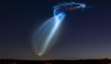 SpaceX's Falcon 9 rocket launch creates stunning jellyfish-like lightning over Florida