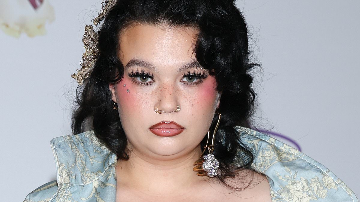 Lola Young Opens Up After Collapse on Stage, Revealing Battle with Addiction Nearly Ended Her Life - Spain´s No.1 English Speaking Radio Station