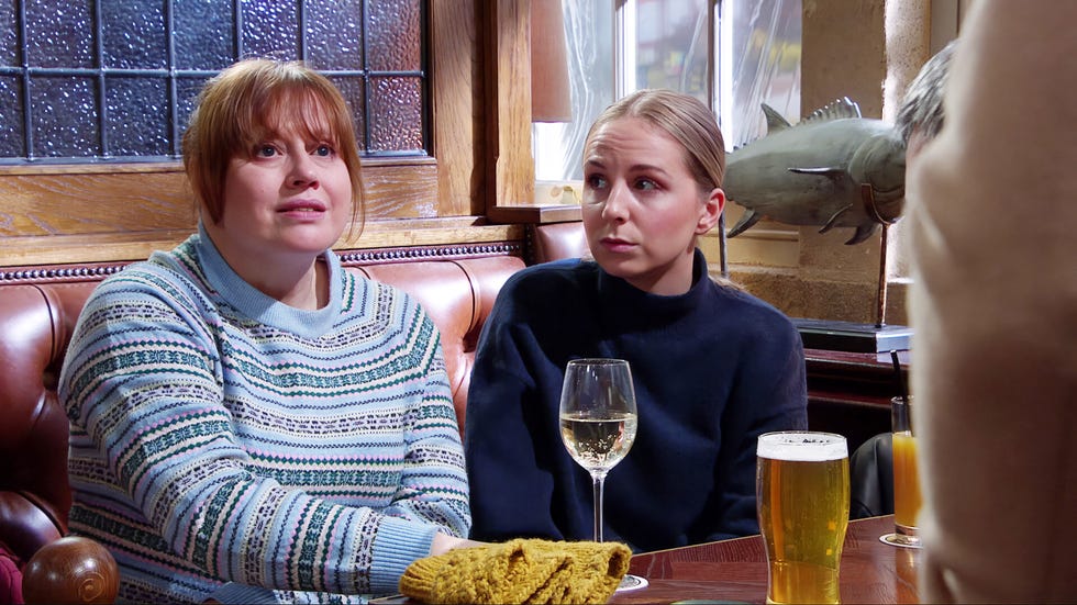 lydia dingle, belle dingle, emmerdale