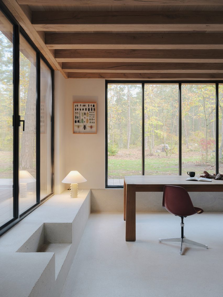 House at the Edge (Maison de l'Orée) by In Sinu Architectes