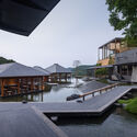 © Shengliang Su Nanshan Junning Resort / Atelier LAI - Exterior Photography, Waterfront