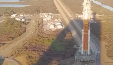NASA shows how they casually taxi a rocket to their station and it's nothing short of incredible to watch