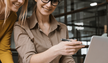 Financial advice as the pathway to economic security