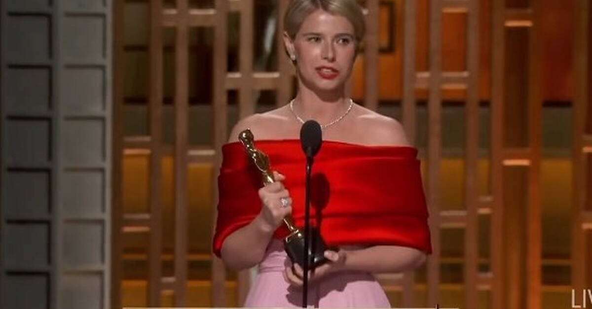 President of Ireland congratulates Jessie Buckley following Oscars win