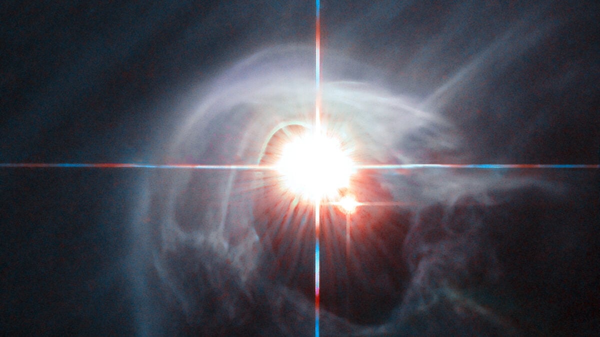 Astronomers Spot the Most Tightly Packed Quadruple Star System Yet