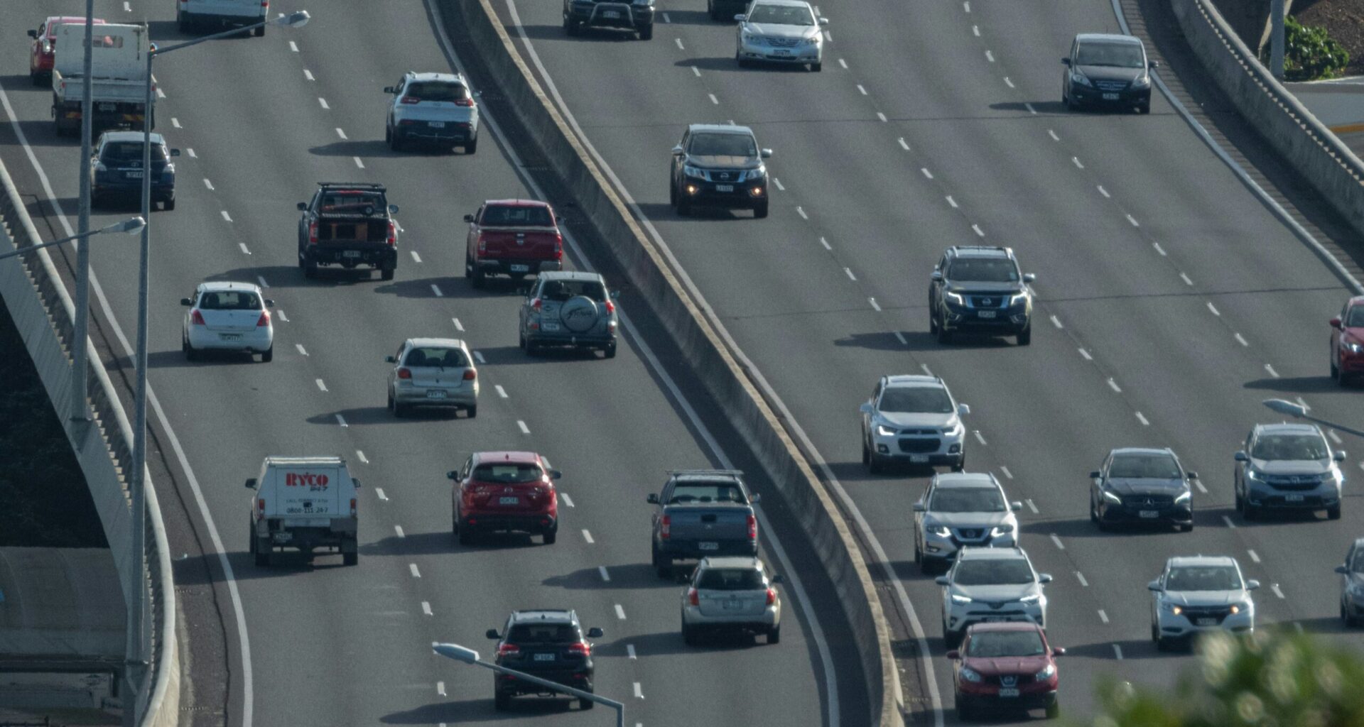 IEA advises working from home in response to ongoing oil shock