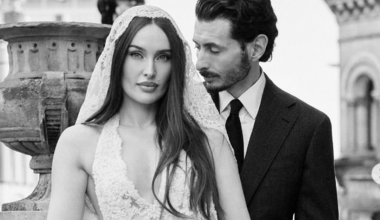 Roz Purcell shares photos and details about Dublin wedding