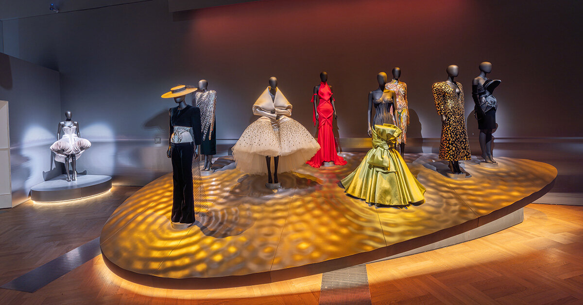 schiaparelli takes the V&A in first UK exhibition