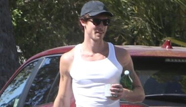 Shawn Mendes Steps Out to Move His Car Barefoot in a Tank Top | Shawn Mendes | Celebrity News and Gossip | Entertainment, Photos and Videos