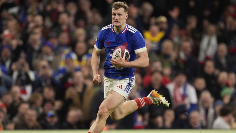 France's Emilien Gailleton on his way to scoring a try in the Six Nations