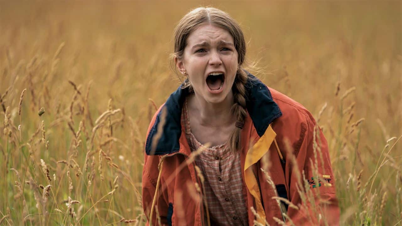 Slash is executive producing director Rebekah McKendry's vampire movie Sundown, starring Chucky and Carrie actress Summer H. Howell