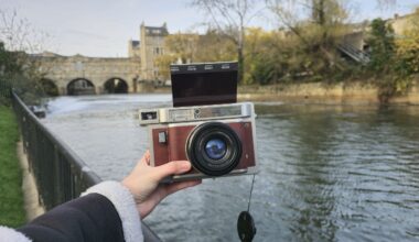 Photographers are saying f*ck you to AI by embracing human mistakes