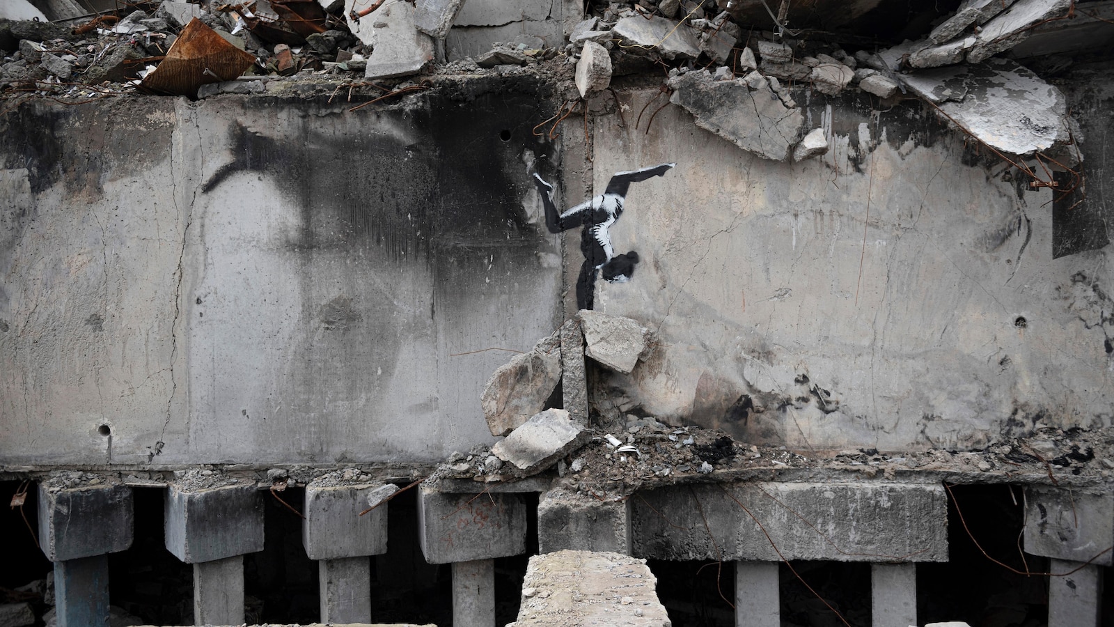 Media may have unmasked Banksy — again. Some fans are angered, dealers aren't ruffled