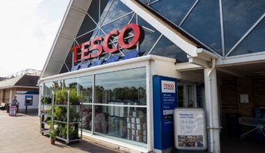 Uncertainty on Iran war weighs on Tesco's profit outlook