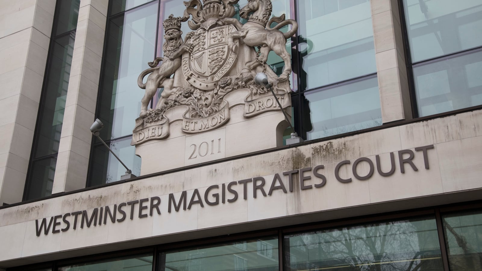 Dual Dutch-Irish national faces gun charges in UK