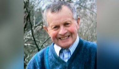 Man who killed retired farmer in hospital ward jailed