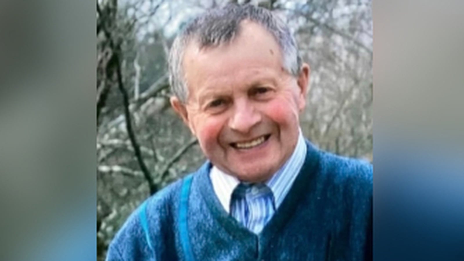 Man who killed retired farmer in hospital ward jailed