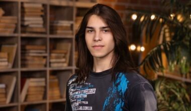 Ukrainian teenager had multiple stab wounds, inquest told