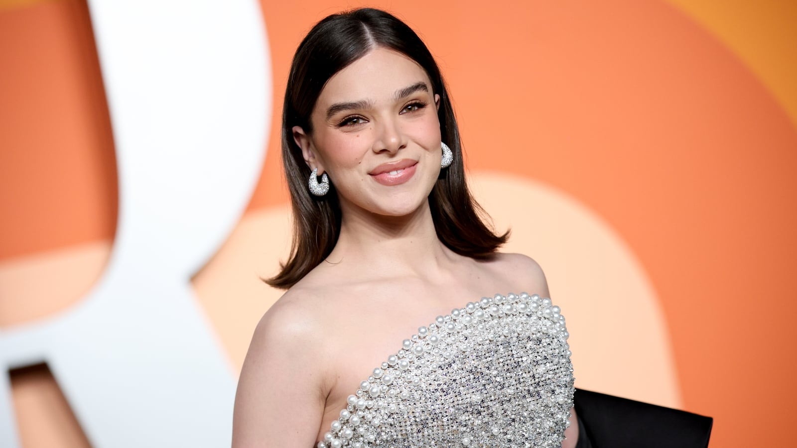 Hailee Steinfeld welcomes her first child