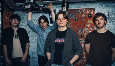 Behind the music - Mantle