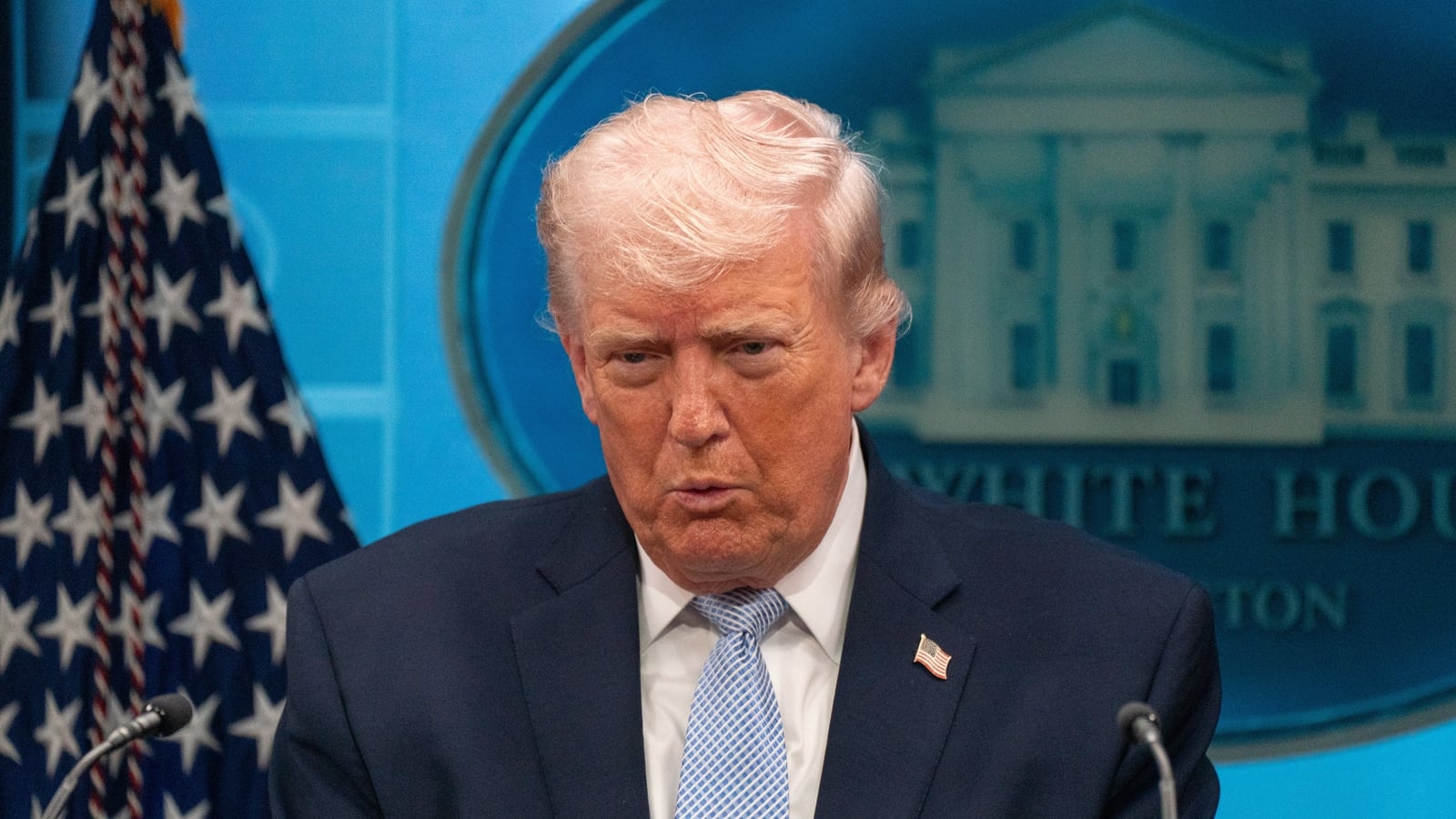 Trump's Iran post triggers new calls for removal