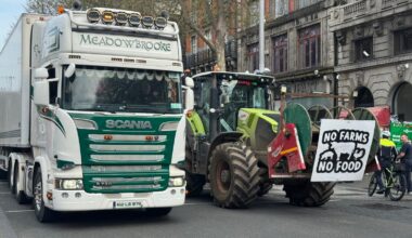 Govt faces confidence vote over handling of fuel protests