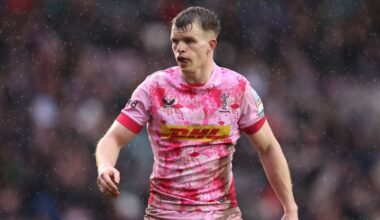 Ulster move to sign out-half Benson from Harlequins