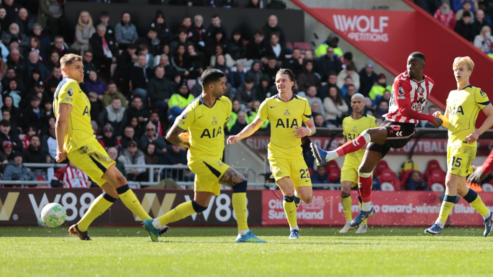 Spurs still in the dark after Stadium of Light defeat