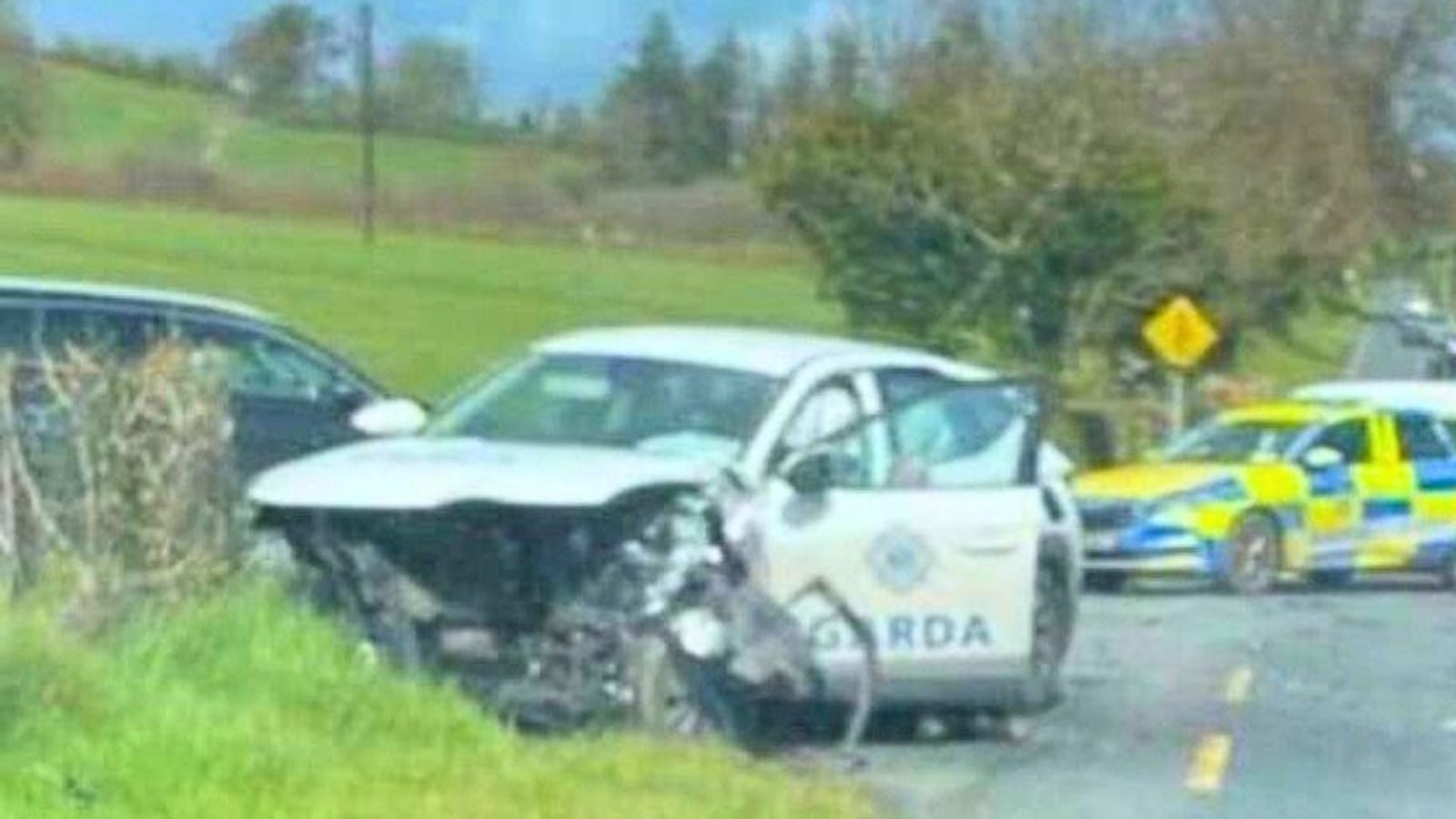 Gardaí in Monaghan looking for man who rammed patrol car