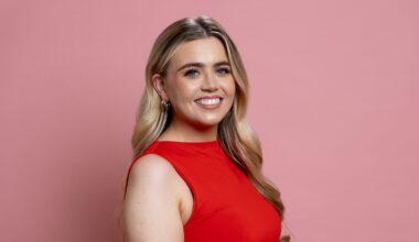 First Dater praises community supports after sister's death