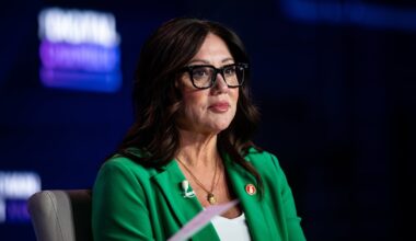 US Secretary of Labour leaving Trump administration