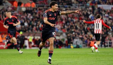 Forest hit Sunderland for five to ease clear of dropzone