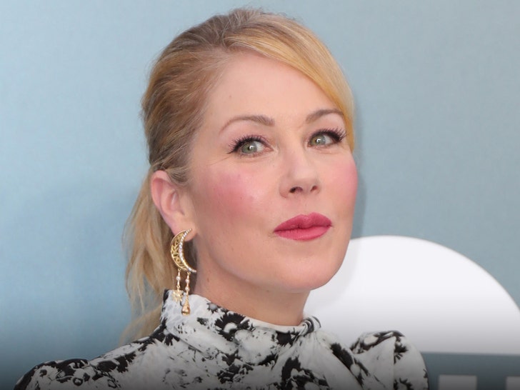 Christina-Applegate-main-getty-1