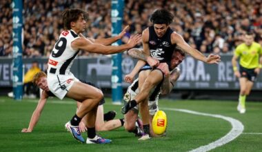 Elijah Hollands’ mental health episode during AFL match raises questions for Carlton Blues