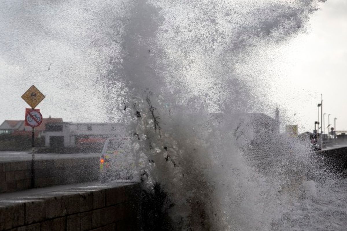 High tides in Clontarf in 2021 (stock image)