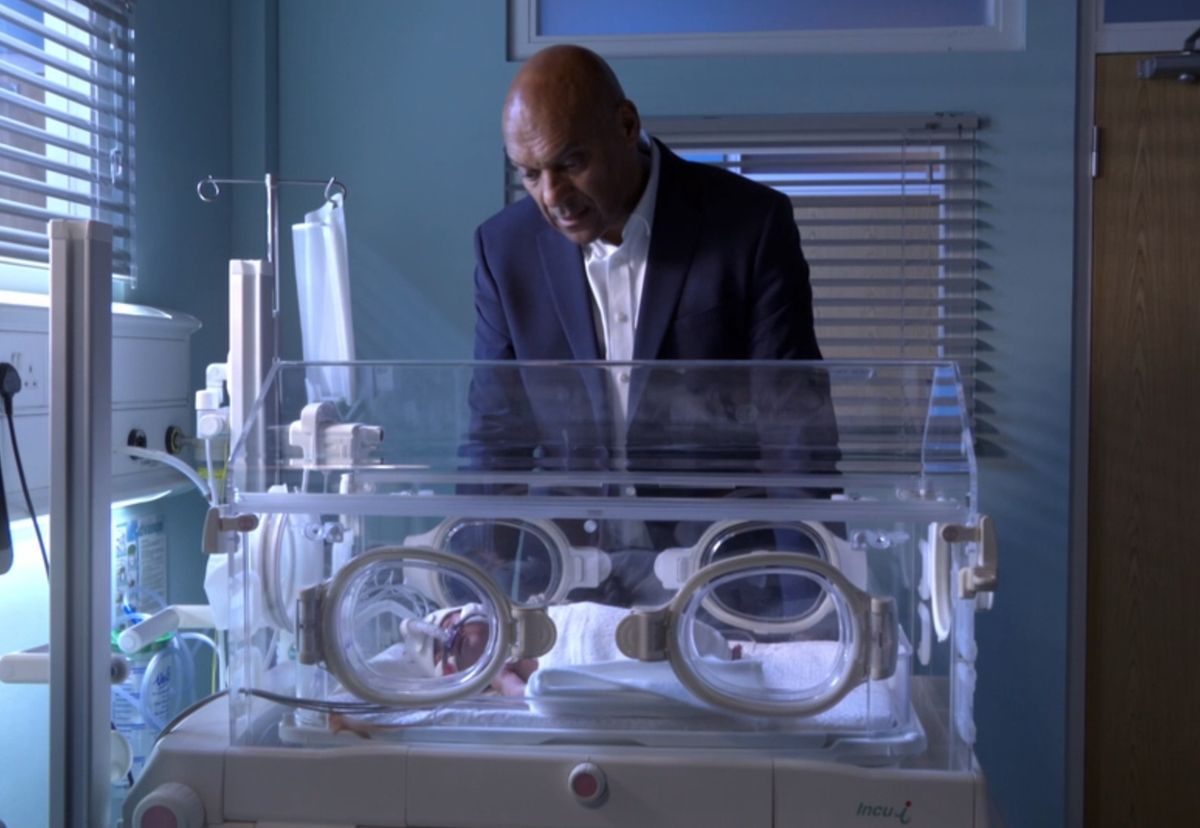 George Knight and his baby daughter Ivy at the hospital 