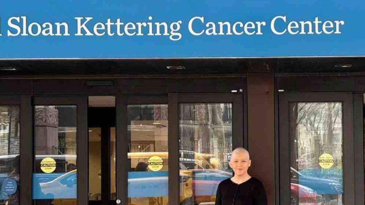 Sharon outside the Memorial Sloan Kettering Cancer Centre in New York