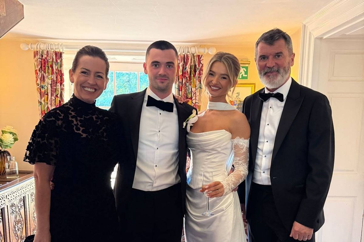 Roy Keane shares family photo from son Aidan's wedding