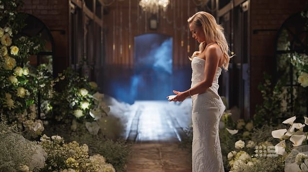 Alissa proceeded to read her vows aloud to an empty room, with David nowhere to be seen